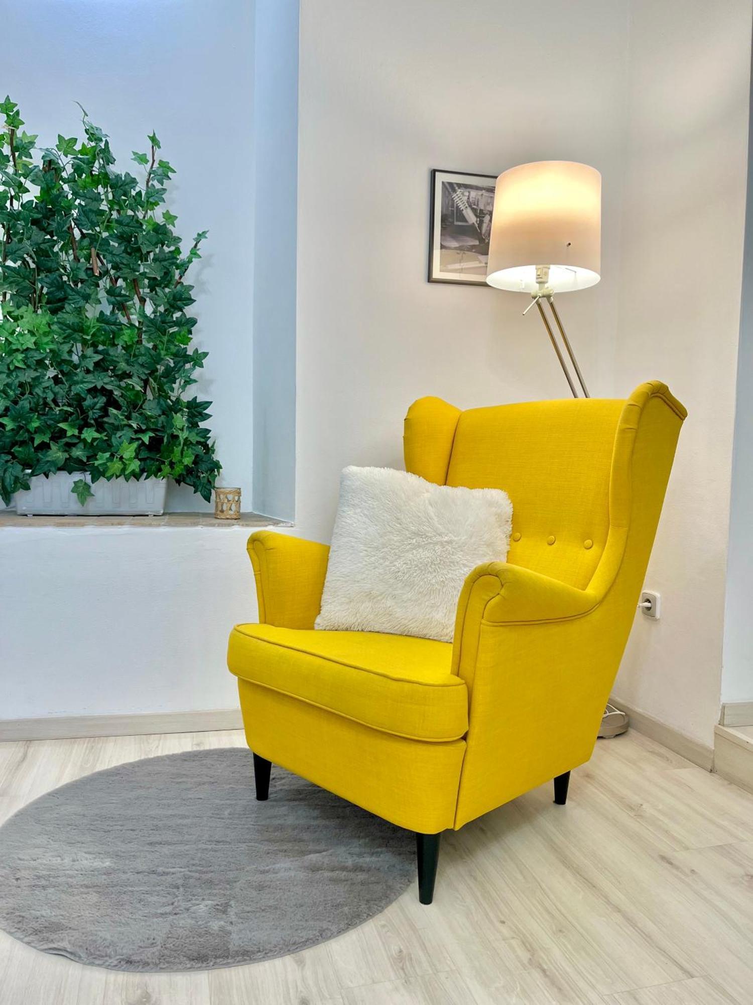 James Bond Apartment Old Town Bratislava Esterno foto